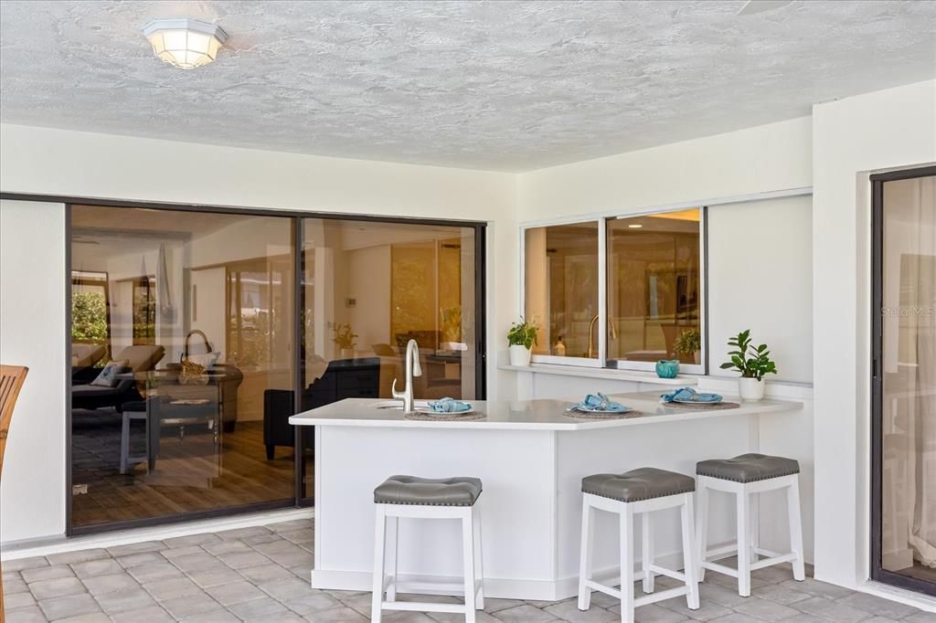 For Sale: $950,000 (4 beds, 3 baths, 2756 Square Feet)
