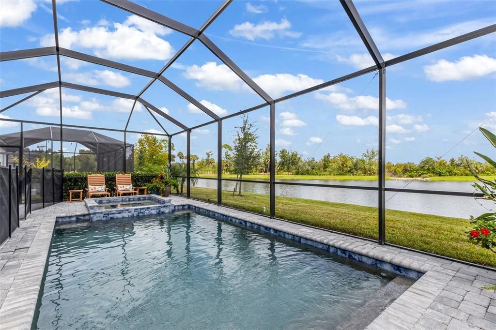 En Venta: $675,000 (3 camas, 3 baños, 2214 Pies cuadrados)
