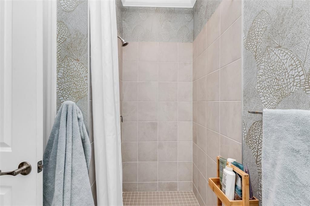 En Venta: $675,000 (3 camas, 3 baños, 2214 Pies cuadrados)