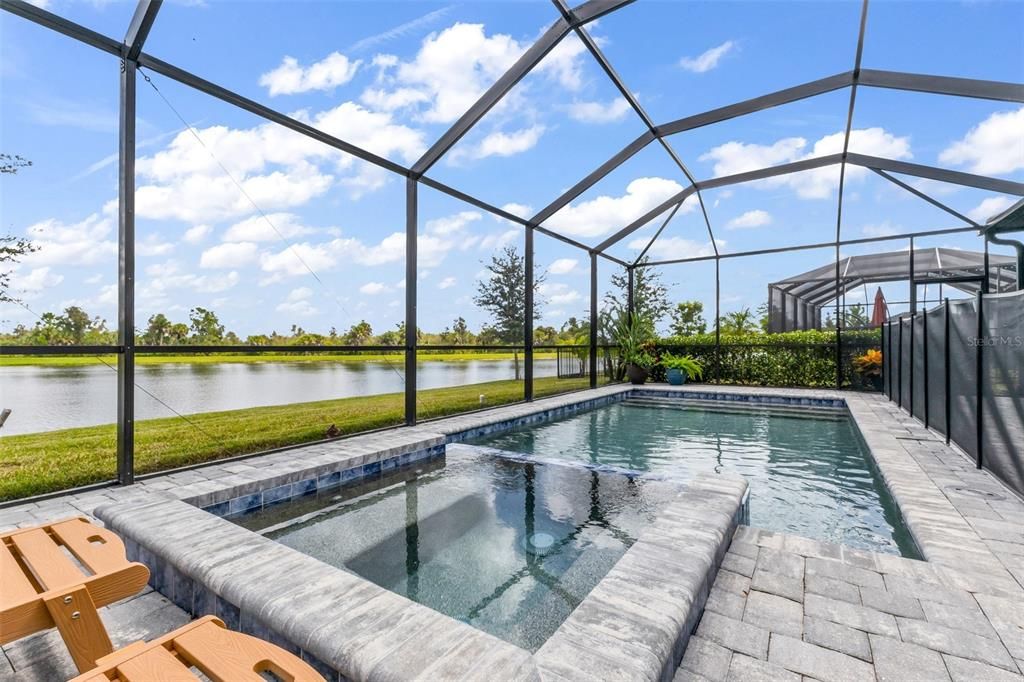 En Venta: $675,000 (3 camas, 3 baños, 2214 Pies cuadrados)