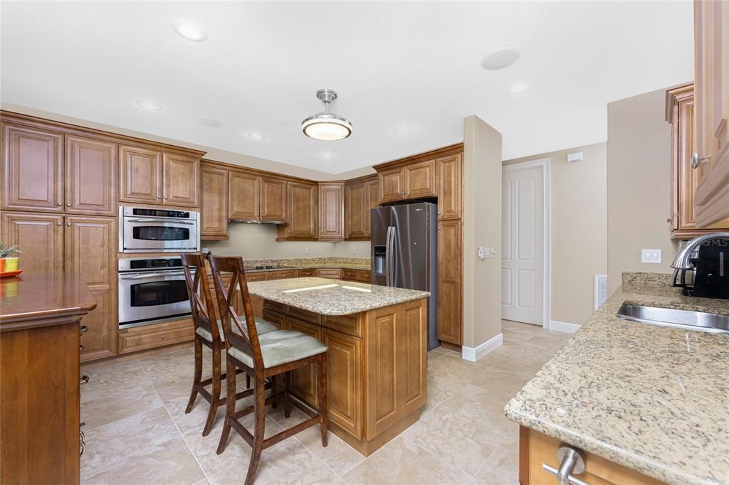 For Sale: $559,000 (3 beds, 2 baths, 2153 Square Feet)