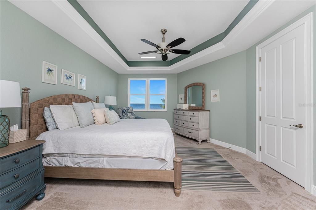 For Sale: $559,000 (3 beds, 2 baths, 2153 Square Feet)