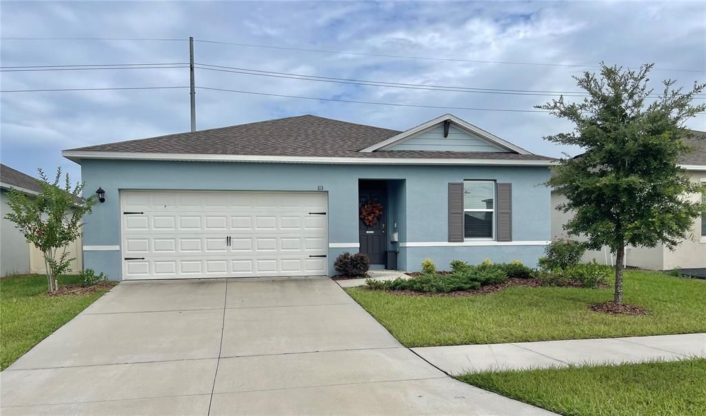 For Sale: $305,000 (3 beds, 2 baths, 1405 Square Feet)