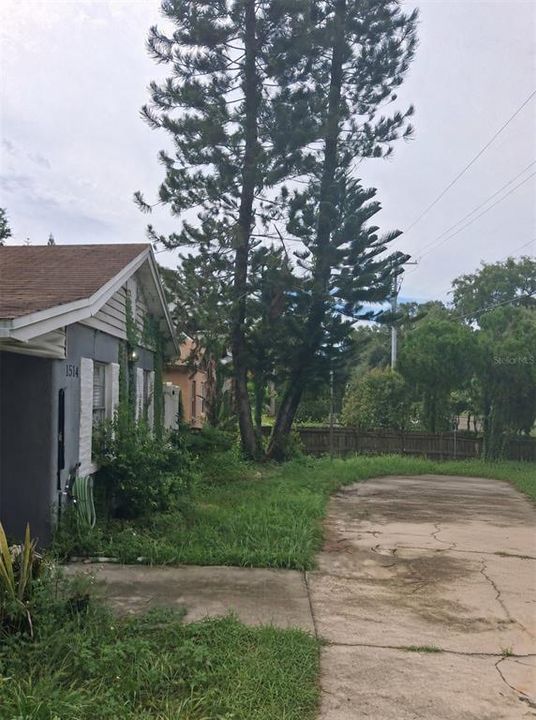 For Sale: $649,000 (3 beds, 1 baths, 1392 Square Feet)