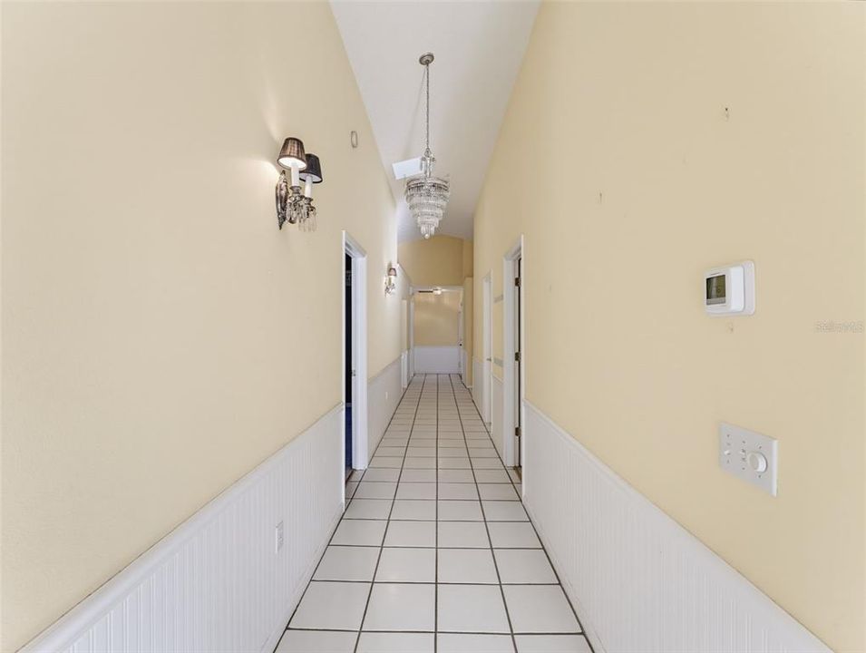 For Sale: $320,000 (2 beds, 2 baths, 1748 Square Feet)