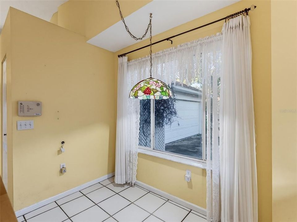 For Sale: $320,000 (2 beds, 2 baths, 1748 Square Feet)