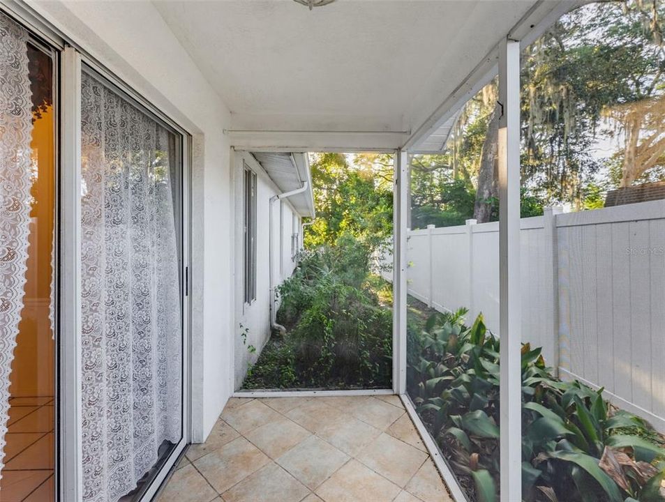 For Sale: $320,000 (2 beds, 2 baths, 1748 Square Feet)