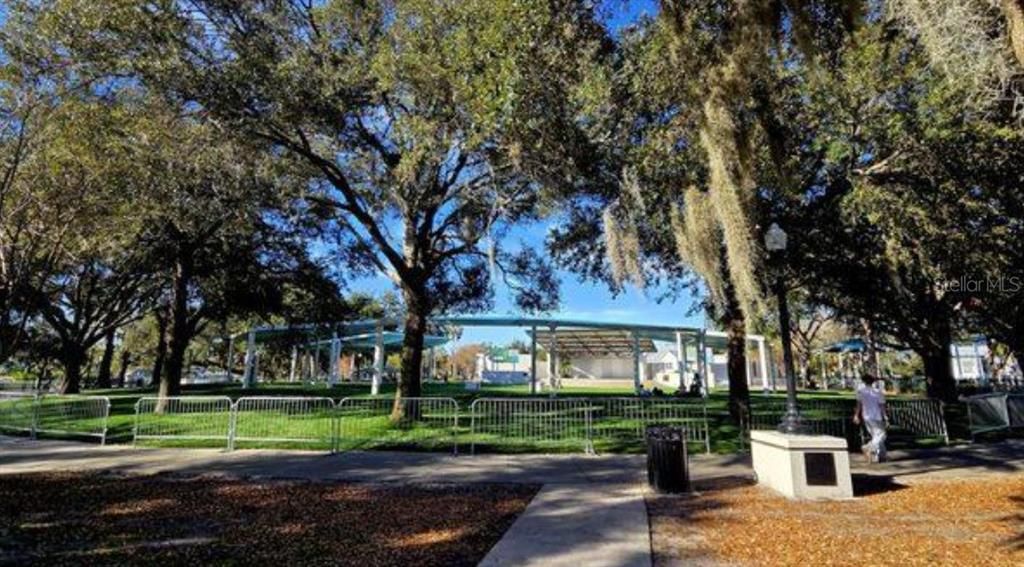 For Sale: $320,000 (2 beds, 2 baths, 1748 Square Feet)