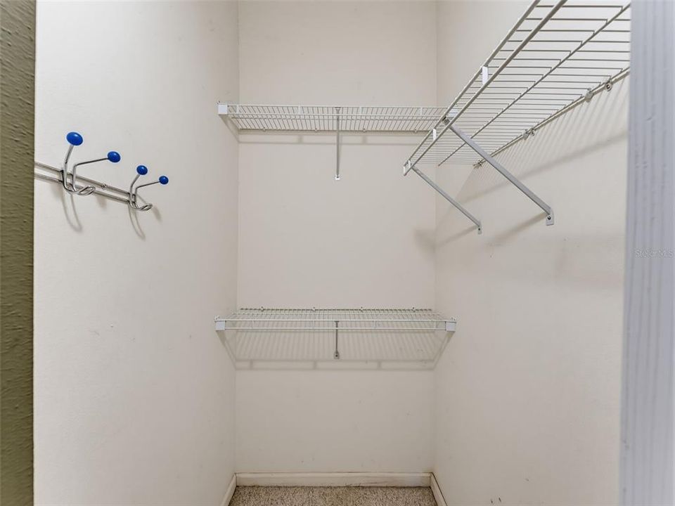 For Sale: $320,000 (2 beds, 2 baths, 1748 Square Feet)