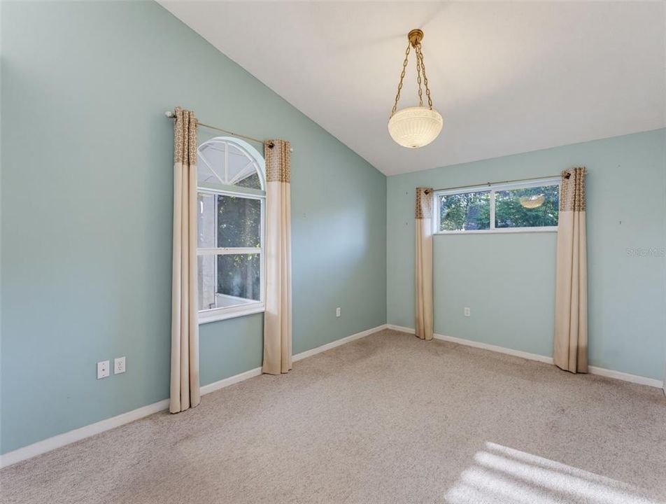 For Sale: $320,000 (2 beds, 2 baths, 1748 Square Feet)