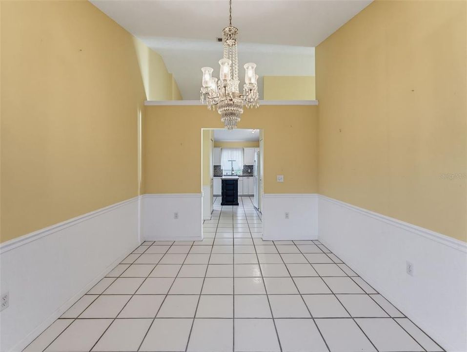 For Sale: $320,000 (2 beds, 2 baths, 1748 Square Feet)