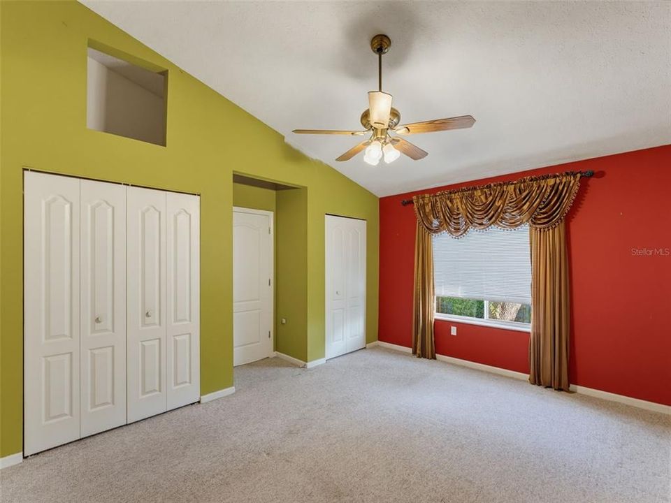 For Sale: $320,000 (2 beds, 2 baths, 1748 Square Feet)