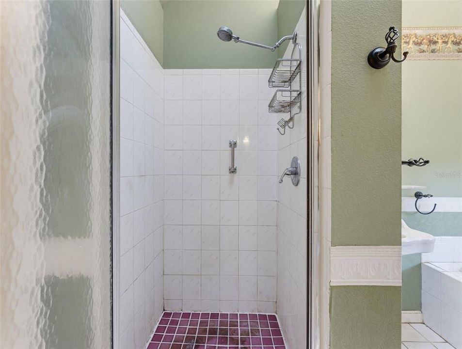For Sale: $320,000 (2 beds, 2 baths, 1748 Square Feet)
