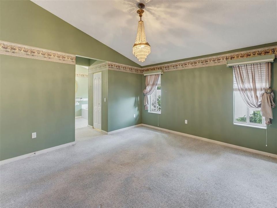 For Sale: $320,000 (2 beds, 2 baths, 1748 Square Feet)