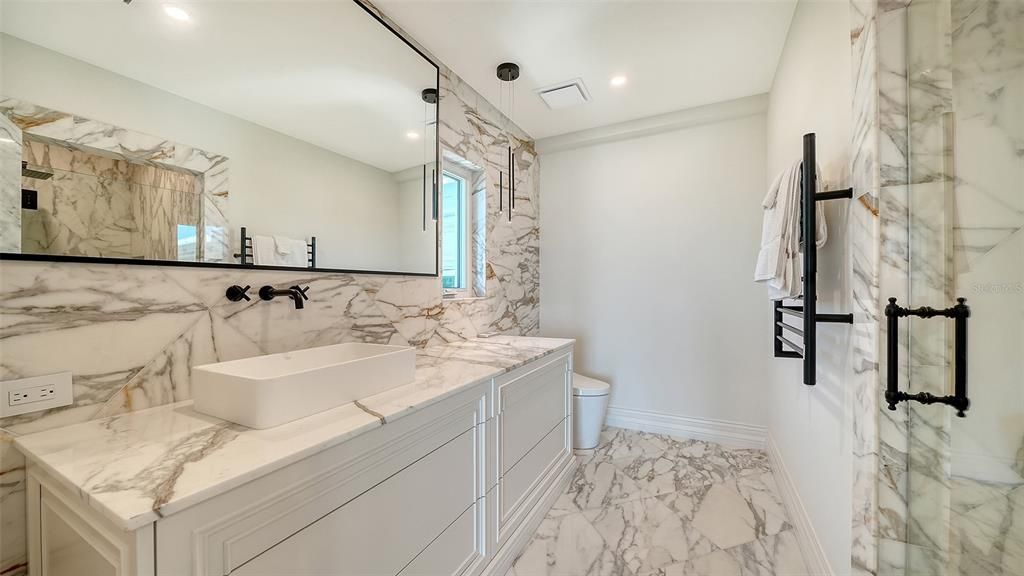 En Venta: $15,000,000 (5 camas, 5 baños, 6500 Pies cuadrados)
