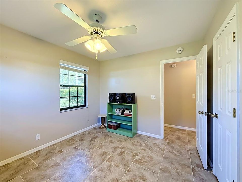 For Sale: $219,900 (3 beds, 2 baths, 1224 Square Feet)