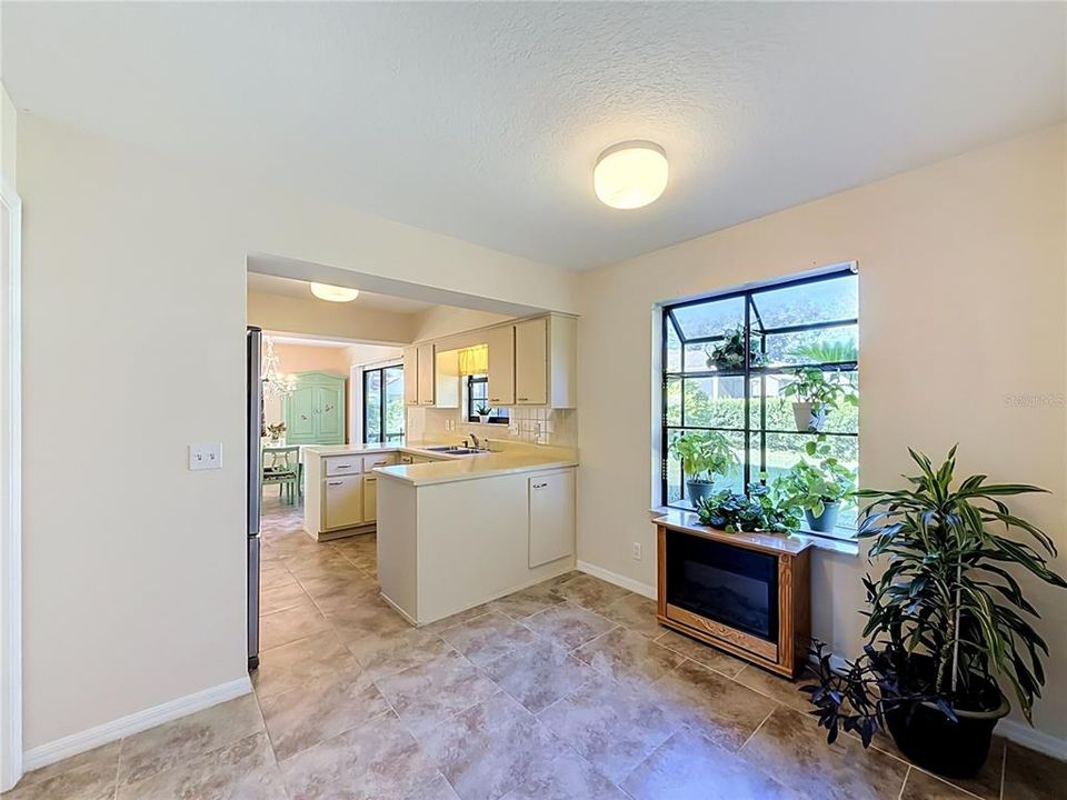 For Sale: $219,900 (3 beds, 2 baths, 1224 Square Feet)