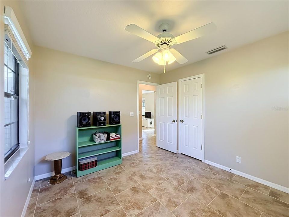 For Sale: $219,900 (3 beds, 2 baths, 1224 Square Feet)