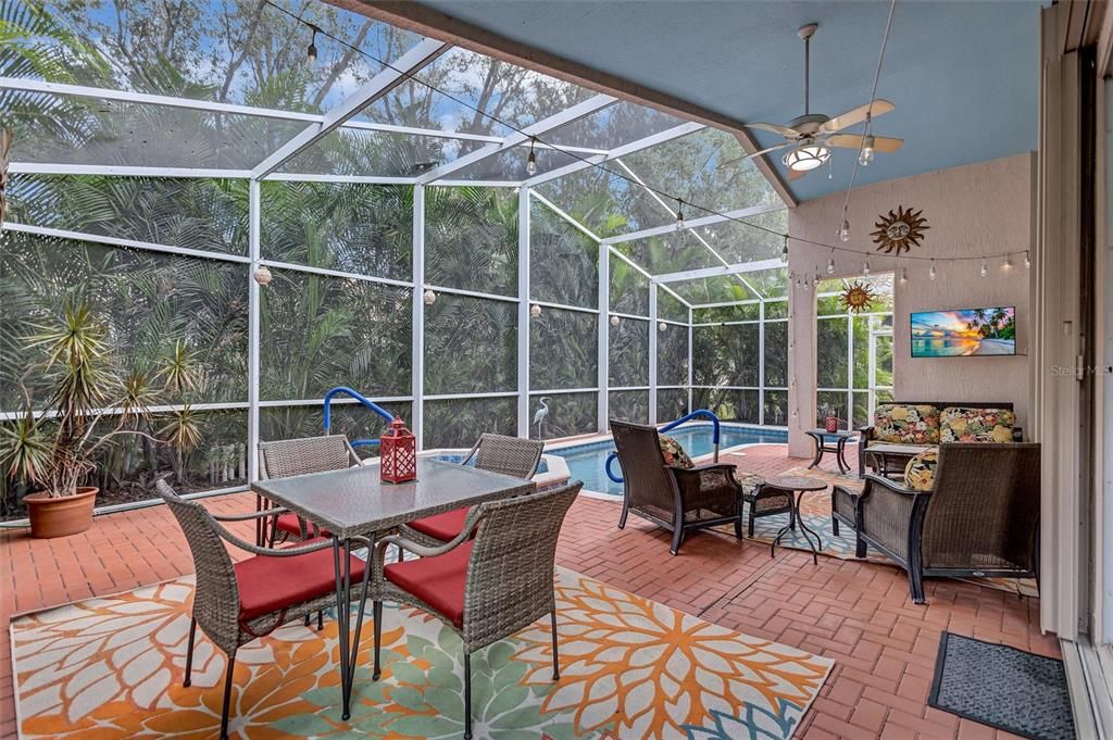 For Sale: $539,000 (3 beds, 2 baths, 1831 Square Feet)