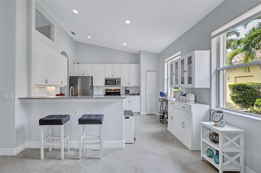 For Sale: $539,000 (3 beds, 2 baths, 1831 Square Feet)
