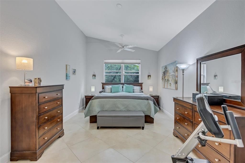 For Sale: $539,000 (3 beds, 2 baths, 1831 Square Feet)