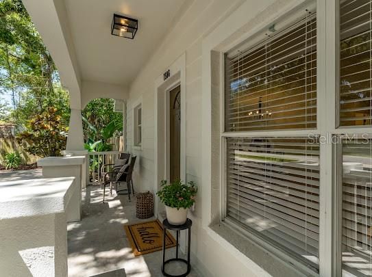 For Sale: $379,900 (3 beds, 2 baths, 1200 Square Feet)