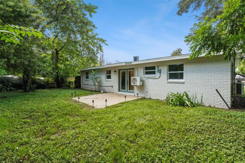 For Sale: $295,000 (3 beds, 2 baths, 1340 Square Feet)