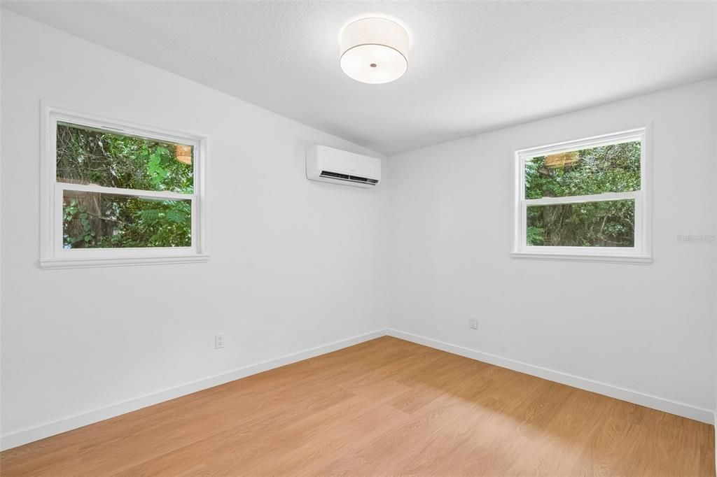 For Sale: $295,000 (3 beds, 2 baths, 1340 Square Feet)