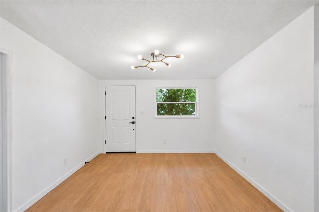 For Sale: $295,000 (3 beds, 2 baths, 1340 Square Feet)