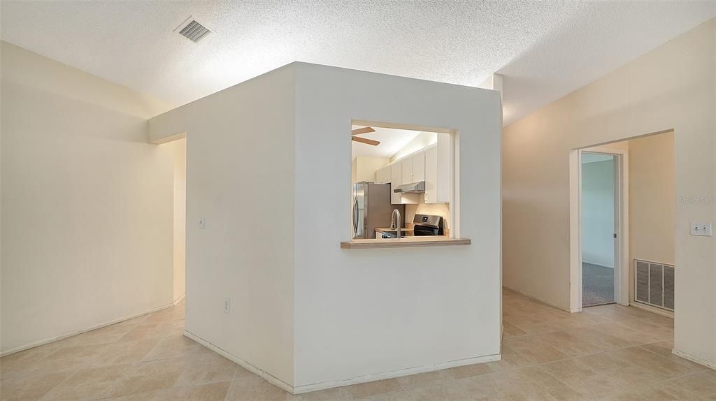 For Sale: $349,500 (3 beds, 2 baths, 1374 Square Feet)