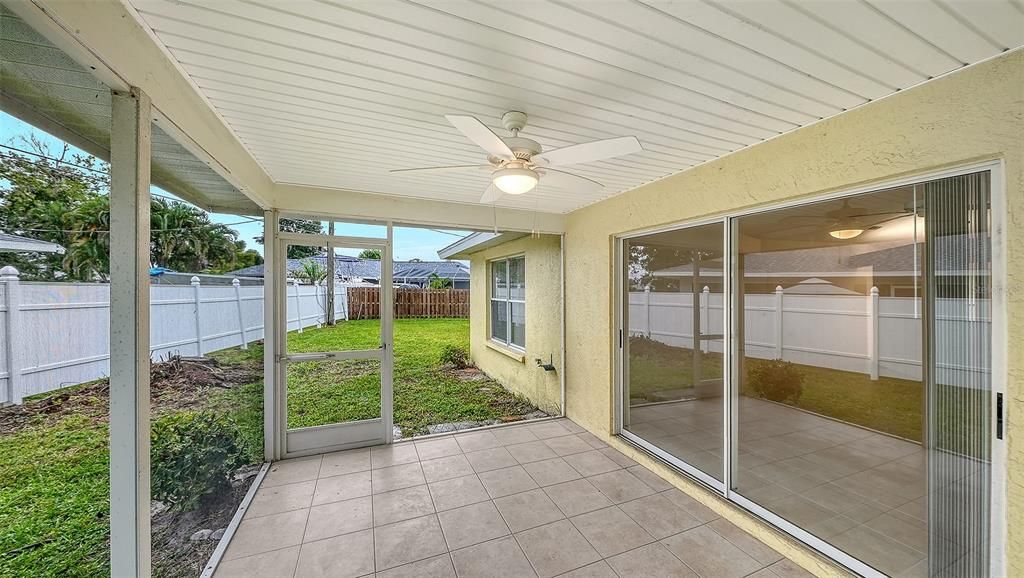 For Sale: $349,500 (3 beds, 2 baths, 1374 Square Feet)