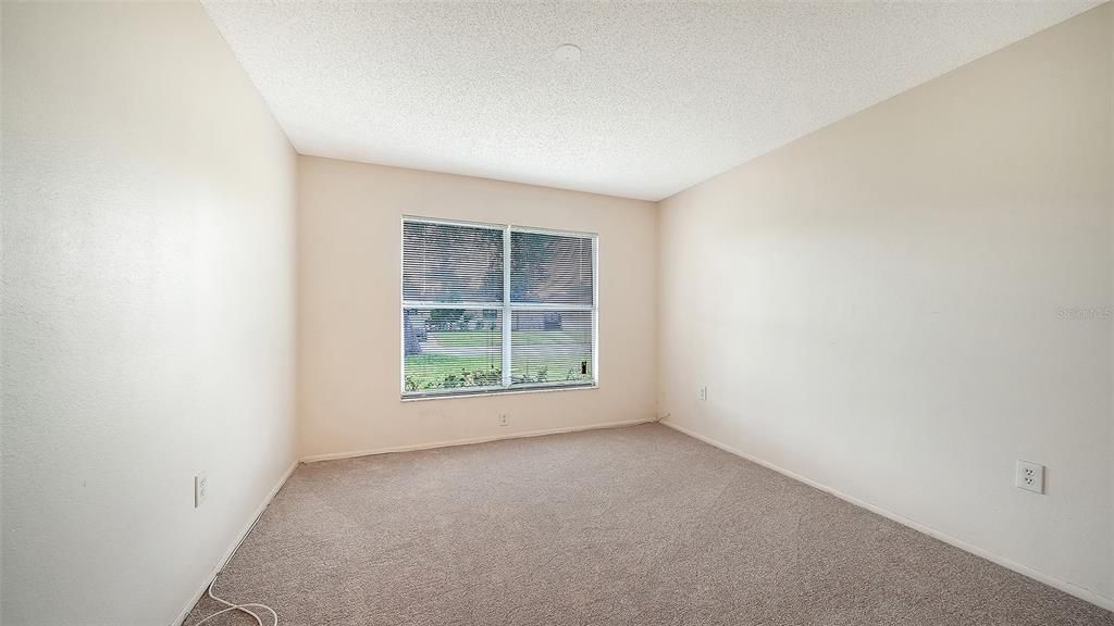 For Sale: $349,500 (3 beds, 2 baths, 1374 Square Feet)