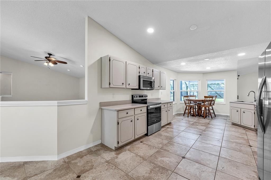 For Sale: $575,000 (3 beds, 2 baths, 2606 Square Feet)