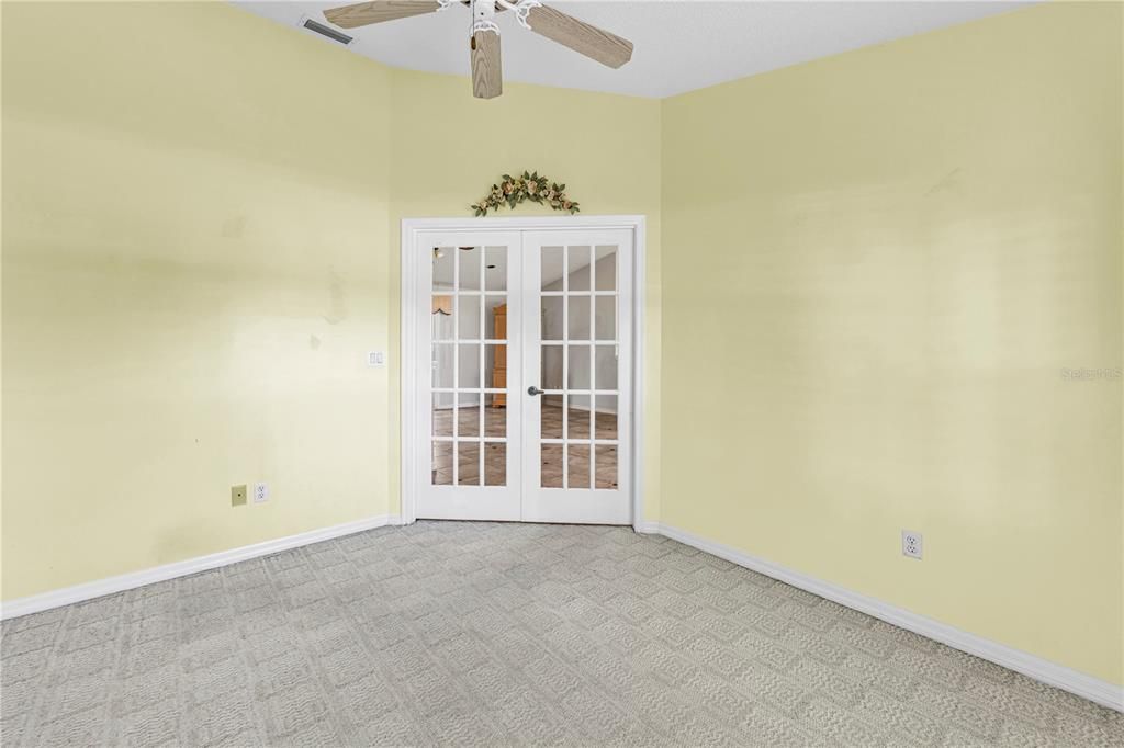 For Sale: $575,000 (3 beds, 2 baths, 2606 Square Feet)