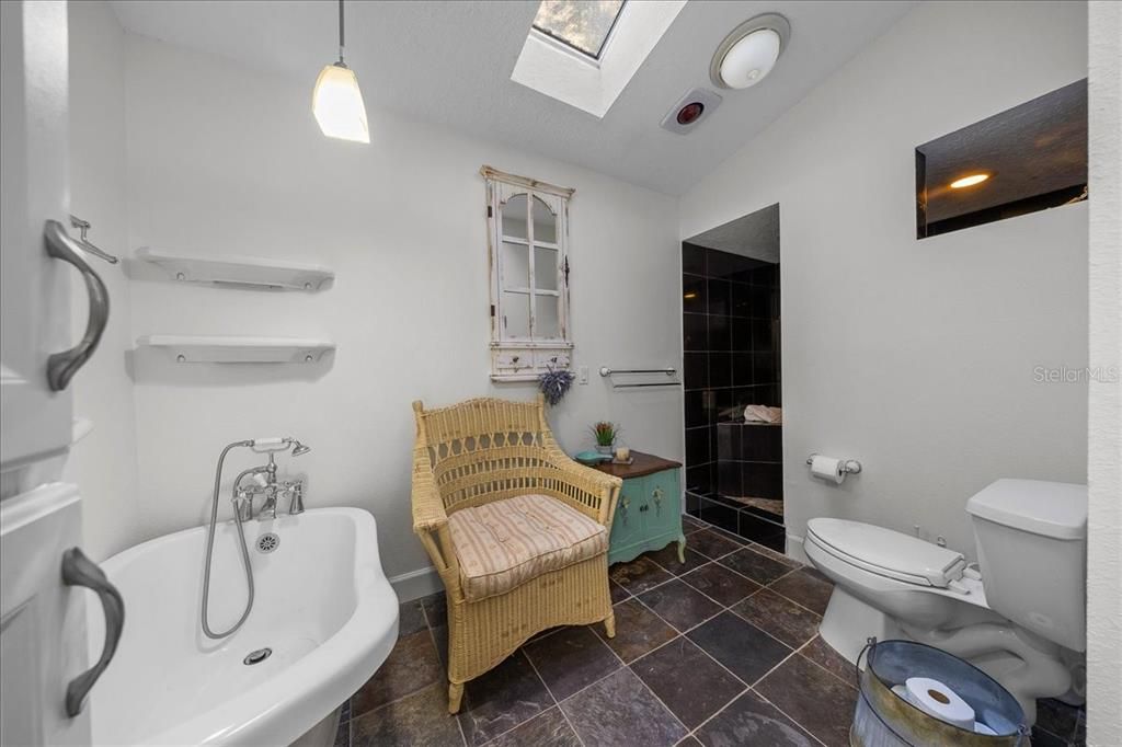 En Venta: $749,000 (5 camas, 3 baños, 3060 Pies cuadrados)