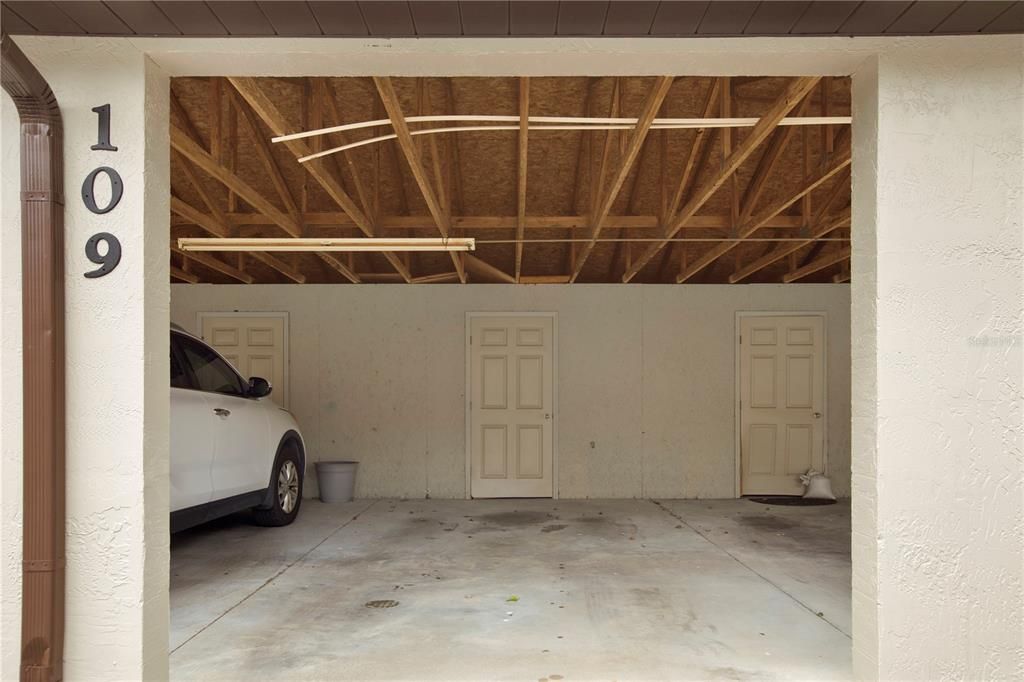 For Sale: $141,900 (2 beds, 1 baths, 864 Square Feet)