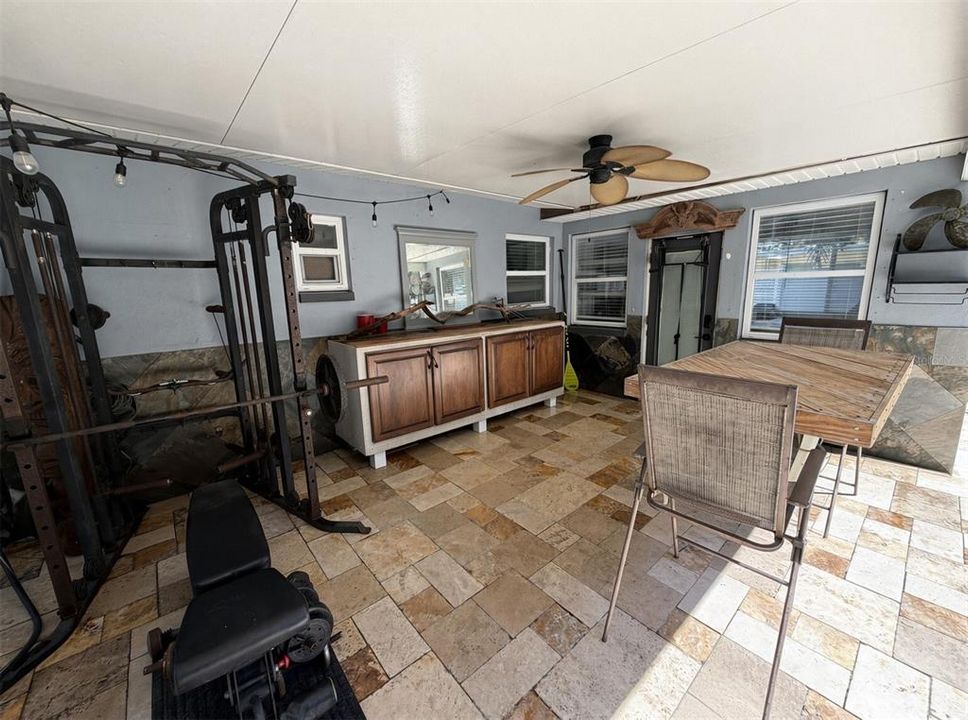 For Sale: $450,000 (2 beds, 2 baths, 1026 Square Feet)