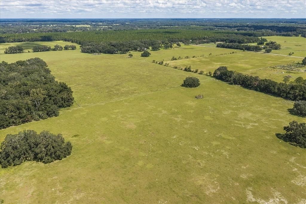 待售: $1,600,000 (82.22 acres)