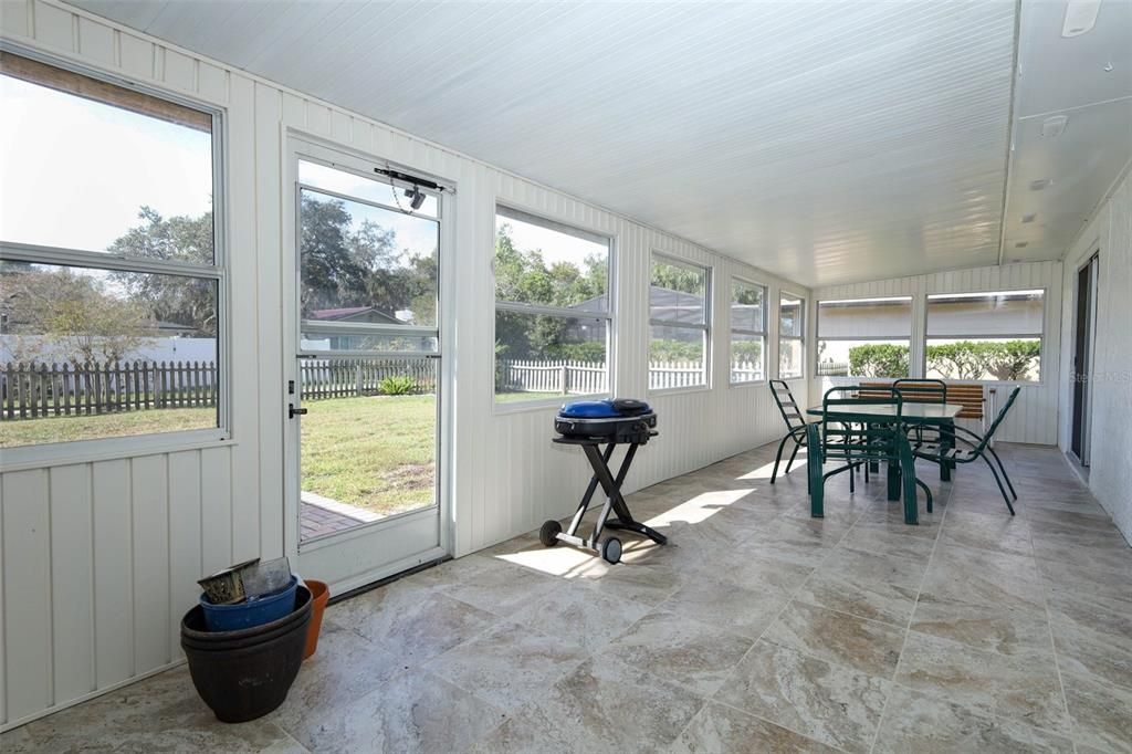 For Sale: $440,000 (3 beds, 2 baths, 1681 Square Feet)