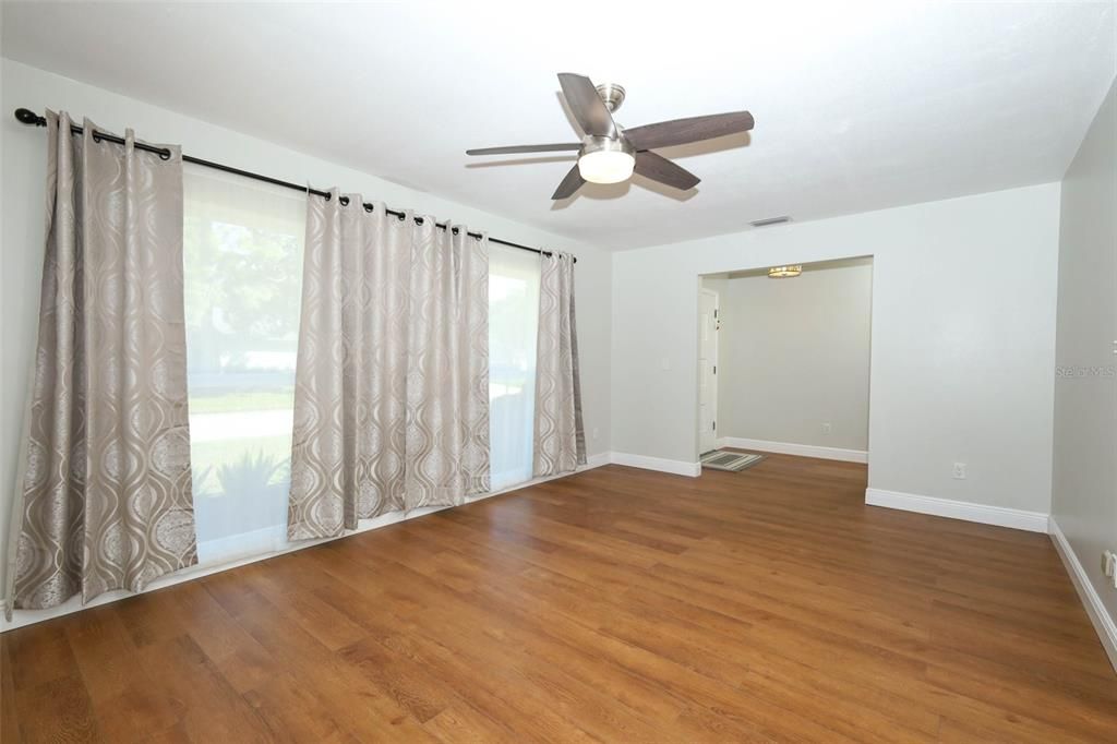For Sale: $440,000 (3 beds, 2 baths, 1681 Square Feet)