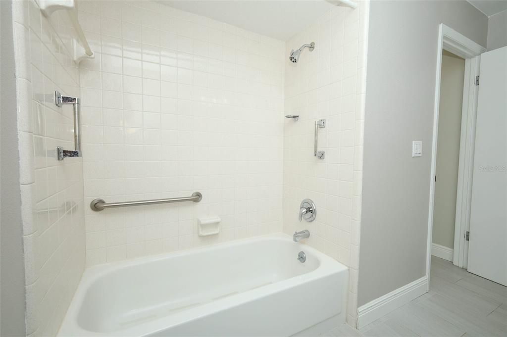 For Sale: $440,000 (3 beds, 2 baths, 1681 Square Feet)