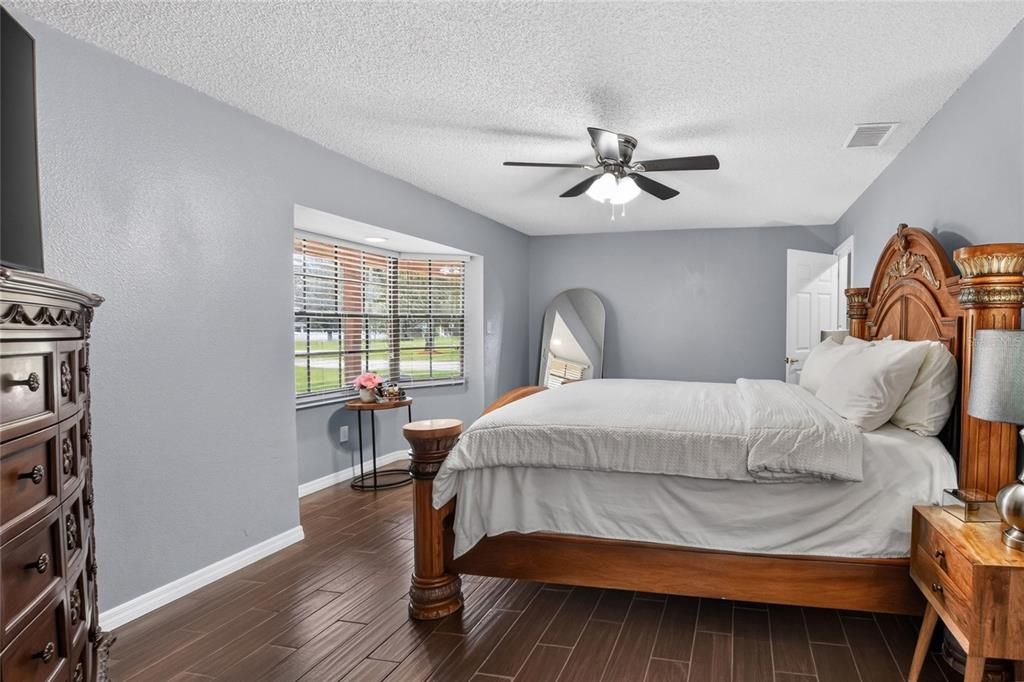 For Sale: $655,000 (3 beds, 2 baths, 2205 Square Feet)