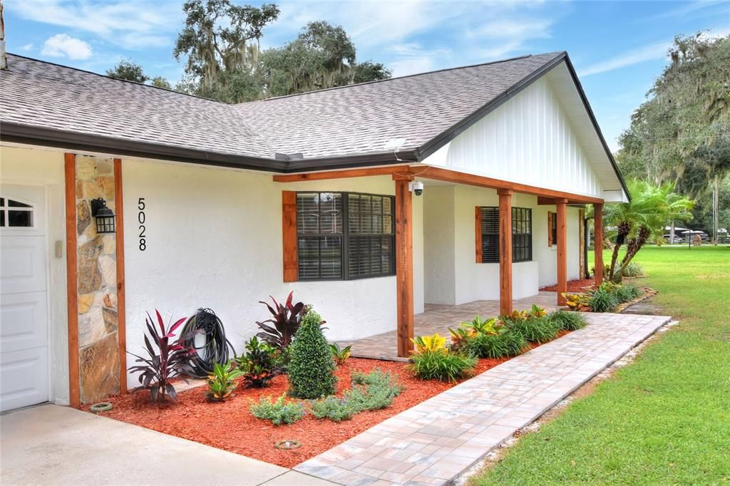 For Sale: $655,000 (3 beds, 2 baths, 2205 Square Feet)
