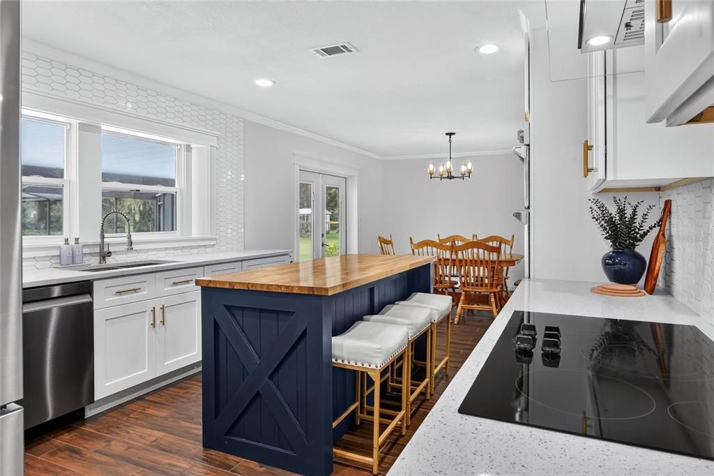 For Sale: $655,000 (3 beds, 2 baths, 2205 Square Feet)