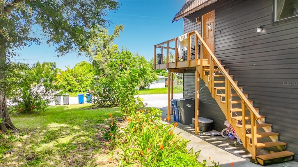 For Sale: $750,000 (7 beds, 0 baths, 3276 Square Feet)