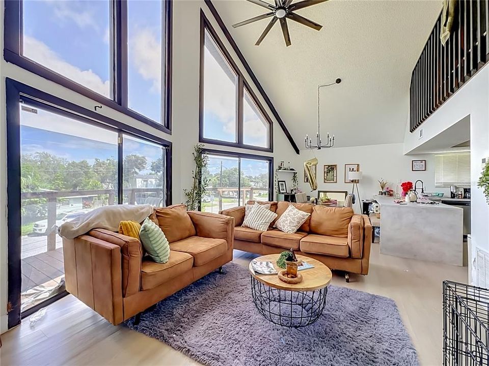 For Sale: $750,000 (7 beds, 0 baths, 3276 Square Feet)