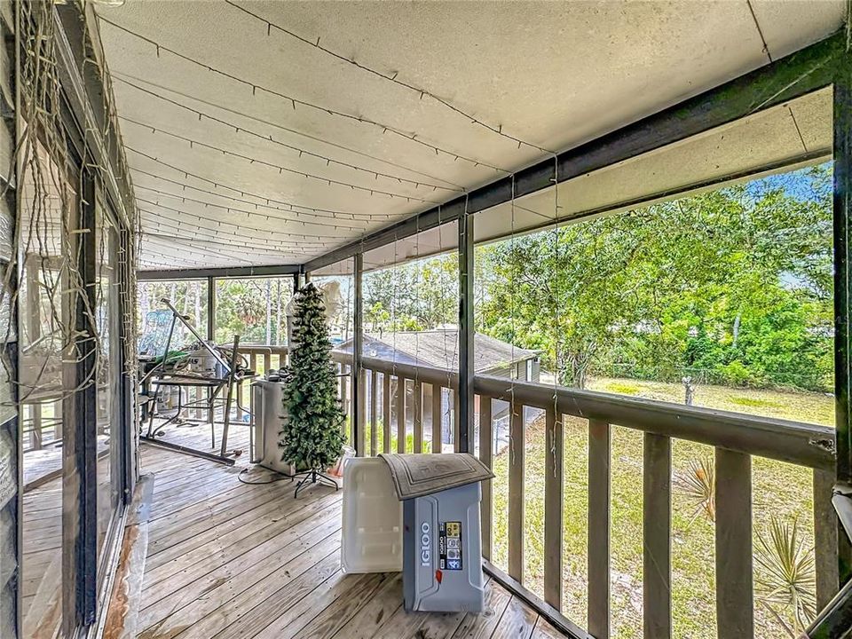 For Sale: $750,000 (7 beds, 0 baths, 3276 Square Feet)