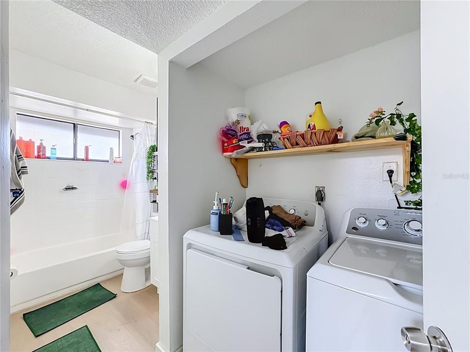 For Sale: $750,000 (7 beds, 0 baths, 3276 Square Feet)