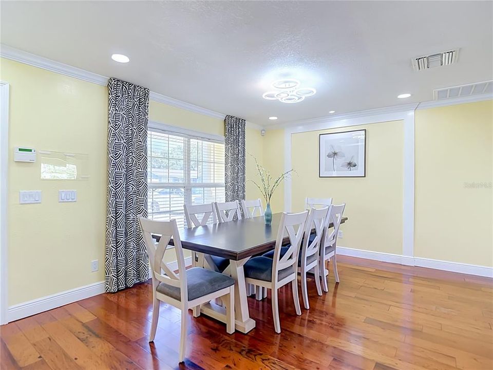 For Rent: $4,000 (3 beds, 2 baths, 1720 Square Feet)