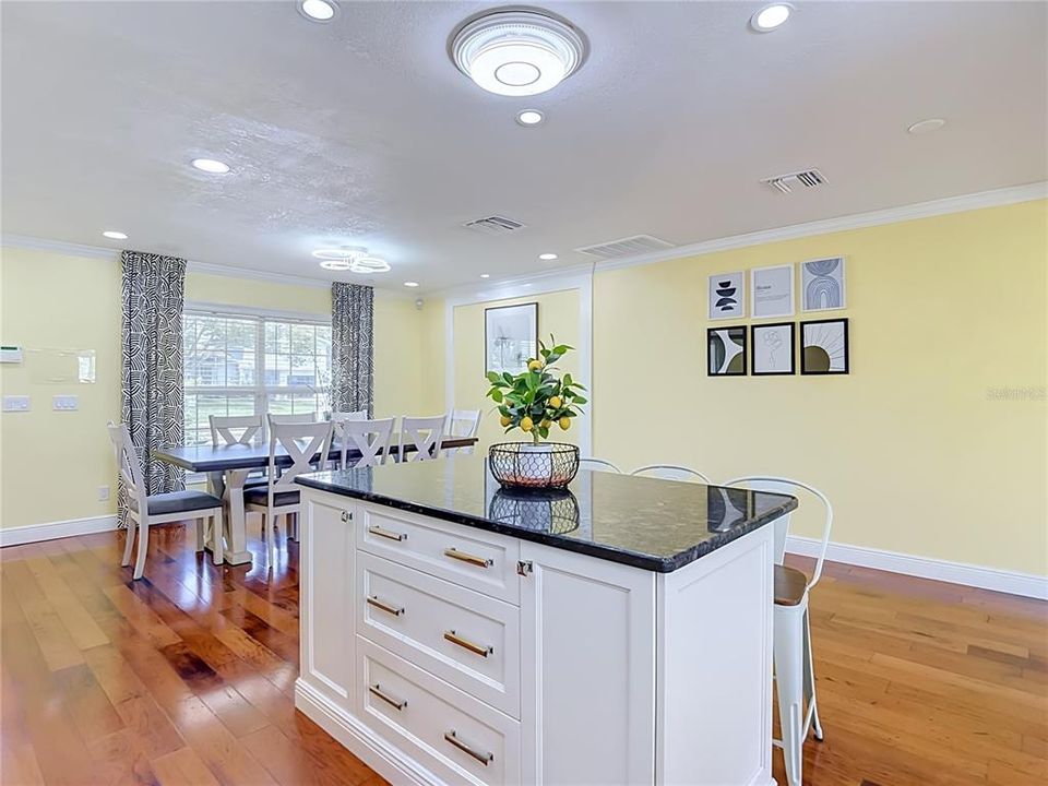 For Rent: $4,000 (3 beds, 2 baths, 1720 Square Feet)